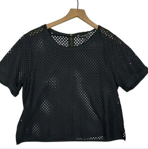 Banana Republic perforated mesh top size XL Pit to Pit 22in 23in in lenght